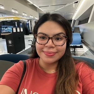 Meet your Posher, Lensay